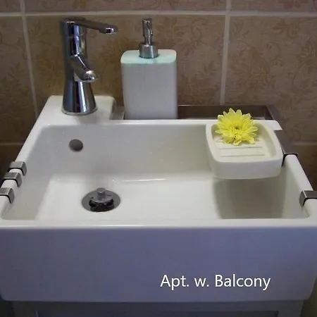 Cozy At The Castle Appartamento Budapest