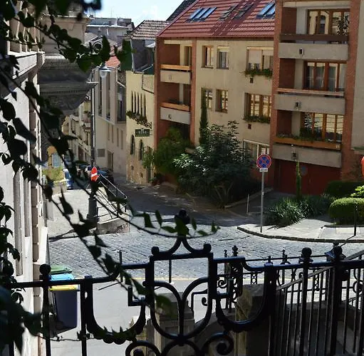 Cozy At The Castle Apartman *